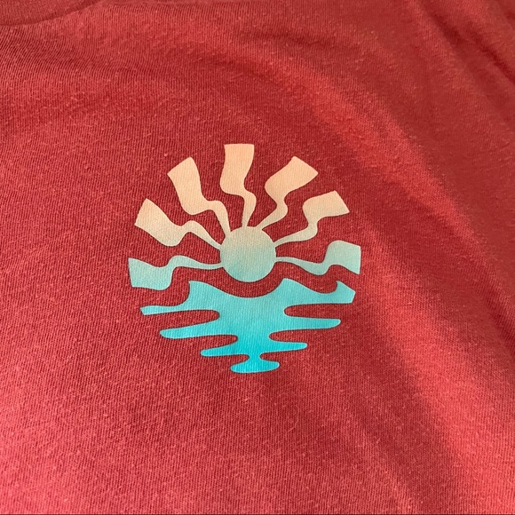 Sunset Tee 🌞🌤 - Picture 2 of 4